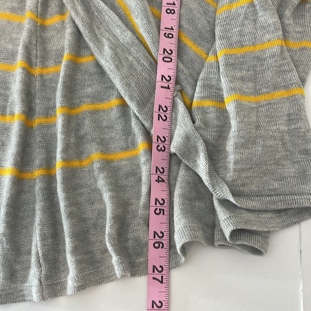 Lululemon Twist and Wrap Top Gray and Yellow Stripe Size 8 - Picture 11 of 11
